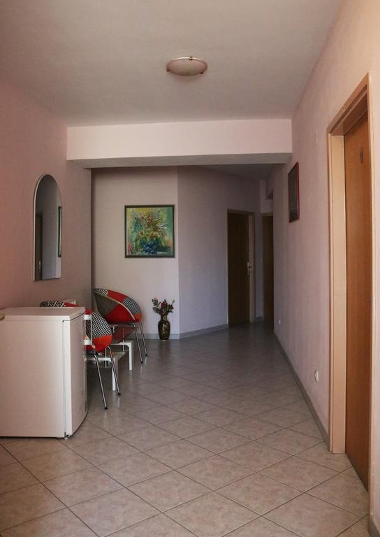 Guest House Ivo Stobreč Buitenkant foto