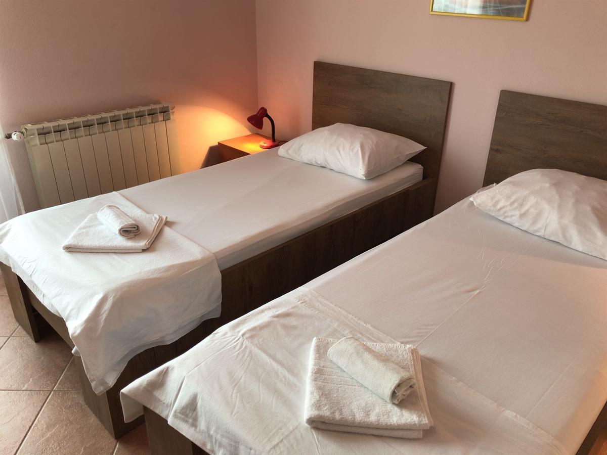 Guest House Ivo Stobreč Buitenkant foto