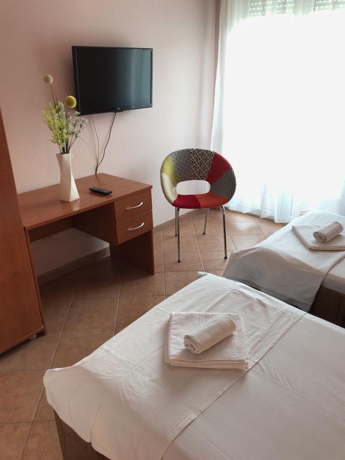 Guest House Ivo Stobreč Buitenkant foto